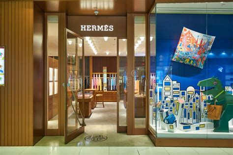 hermes in bangkok airport.